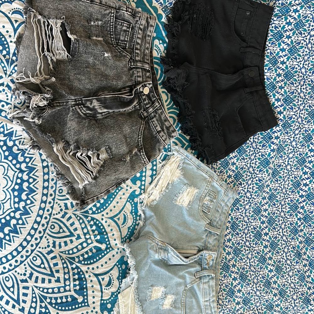 JEAN SHORTS PACK OF 3!!